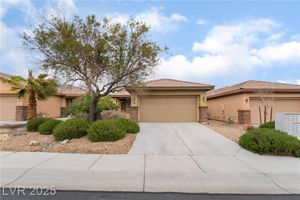 6138 EQUINE AVE, LAS VEGAS, NV
