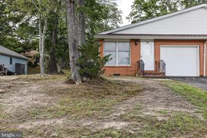14-A MAGNOLIA RD, MANAHAWKIN, NJ