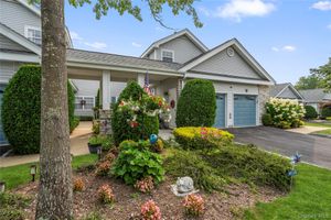 493 WOODSCREEK CT, MORICHES, NY