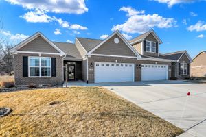 1684 HEDLEY WAY W, AVON, IN