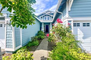 8621 BAINBRIDGE LOOP, LACEY, WA