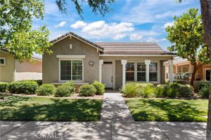 1568 FOUR SEASONS CIR, BEAUMONT, CA
