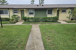 2941 CROSLEY DR E, WEST PALM BEACH, FL