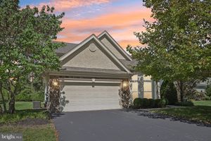 4 WOODCREST CT, BERLIN, NJ