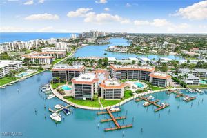 222 HARBOUR DR APT 116, NAPLES, FL