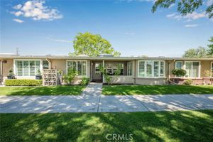 1260 NORTHWOOD RD APT 164B, SEAL BEACH, CA