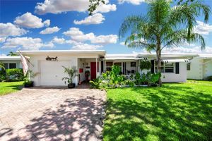 220 S GOLF BLVD, POMPANO BEACH, FL