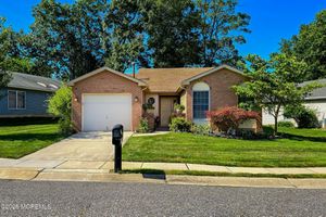 1393 GLENIFFER HILL RD, TOMS RIVER, NJ
