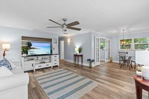 44 VISTA GARDENS TRL APT 206, VERO BEACH, FL
