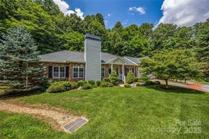 623 CARRIAGE COMMONS DR, HENDERSONVILLE, NC