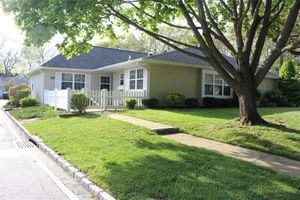 127 REVERE DR, SAYVILLE, NY