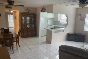 424 CHATHAM U, WEST PALM BEACH, FL
