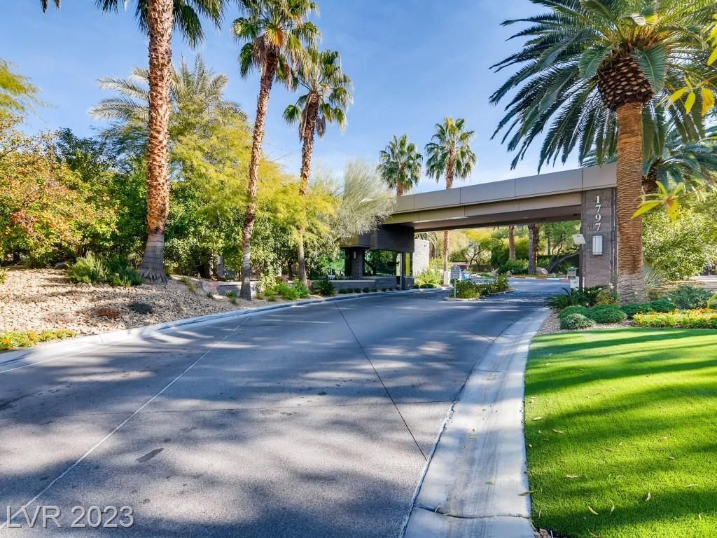 image of property at 1920 High Mesa Drive