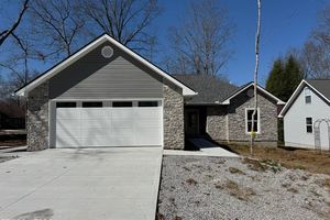 134 GLENWOOD DR, CROSSVILLE, TN