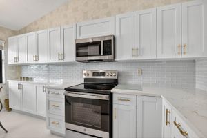 7578 TAHITI LN APT 202, LAKE WORTH, FL