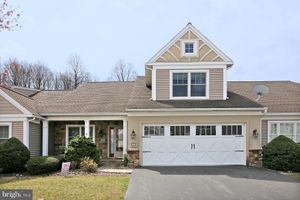 1043 ENGLISH DR, LEBANON, PA