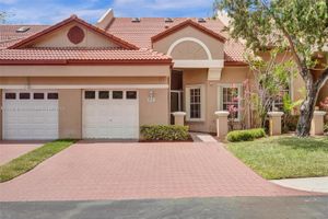 9751 MALVERN DR, TAMARAC, FL