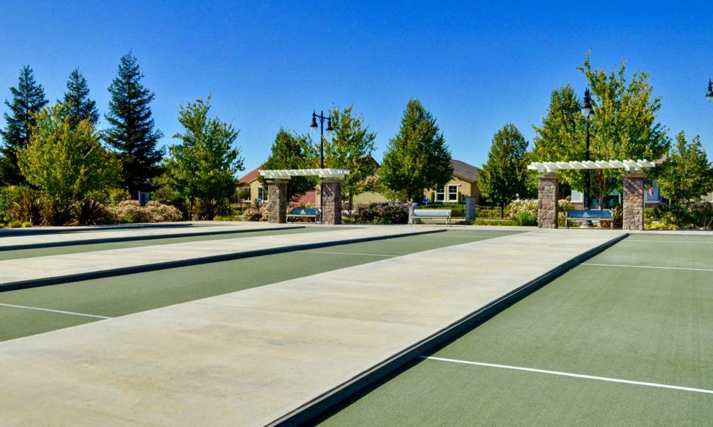 4 Bocce Ball Courts