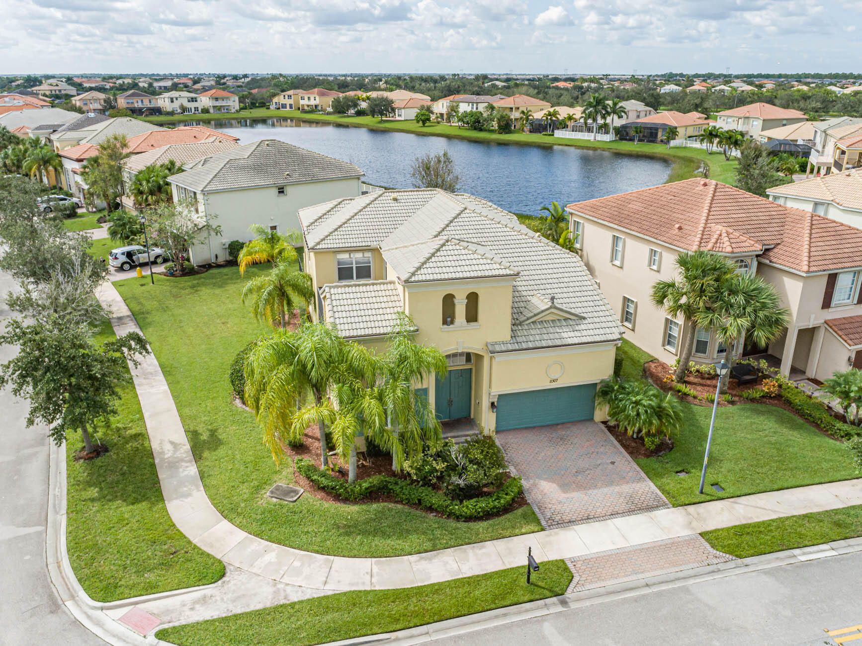 image of property at 11307 SW Kingslake Circle