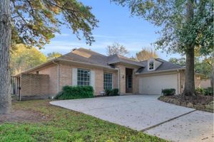 10 SURREY RUN PL, CONROE, TX