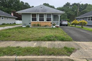 23 YELLOWSTONE DR, TOMS RIVER, NJ