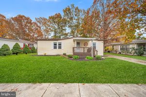 4 LOCUST CT, MAYS LANDING, NJ