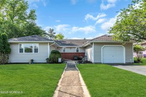1 MARGARITA ST, TOMS RIVER, NJ