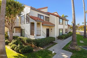 2107 MARTINIQUE LN, OXNARD, CA