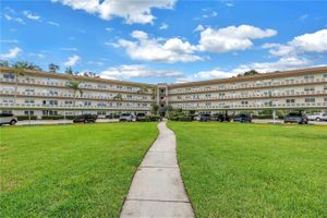5725 80TH ST N UNIT 106, SAINT PETERSBURG, FL