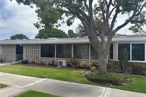 1781 SUNNINGDALE RD # M14-48H, SEAL BEACH, CA
