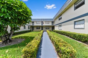 221 BRITTANY E UNIT E, DELRAY BEACH, FL