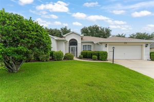 20806 QUEEN ALEXANDRA DR, LEESBURG, FL
