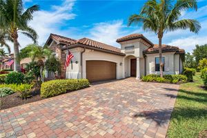 2930 AVIAMAR CIR, NAPLES, FL