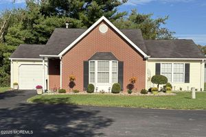 12 MORDEN CLOSE, FREEHOLD, NJ