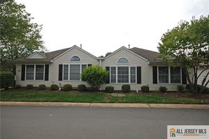 284 MOCKINGBIRD DR # 284, MONROE, NJ