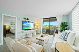 900 COLONY POINT CIR 414, PEMBROKE PINES, FL