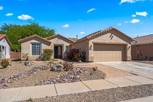 8000 W BLUE HERON WAY, TUCSON, AZ