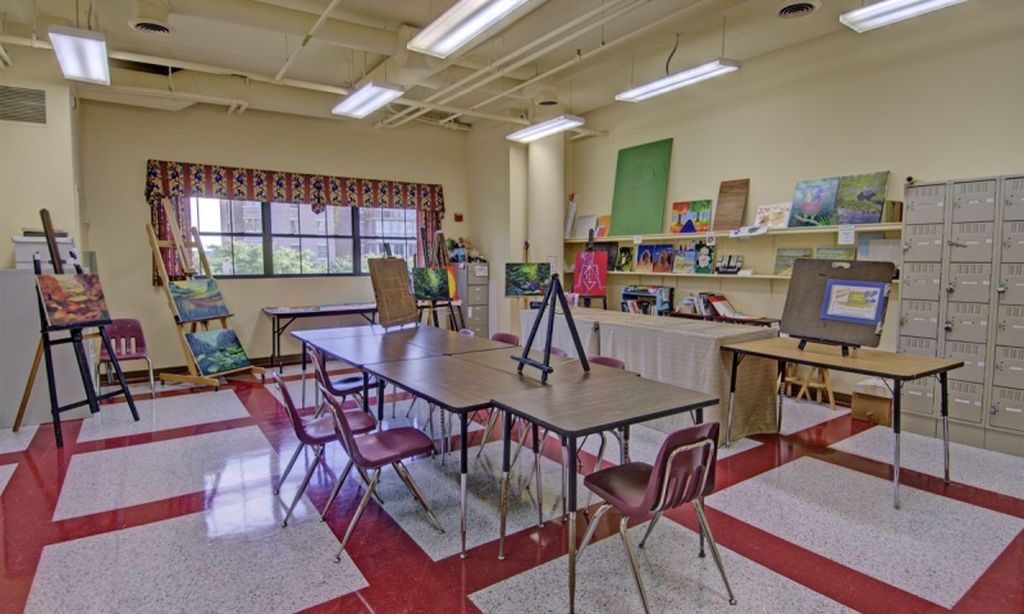 Arts & Crafts Studio