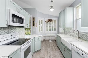 650 LALIQUE CIR APT 308, NAPLES, FL