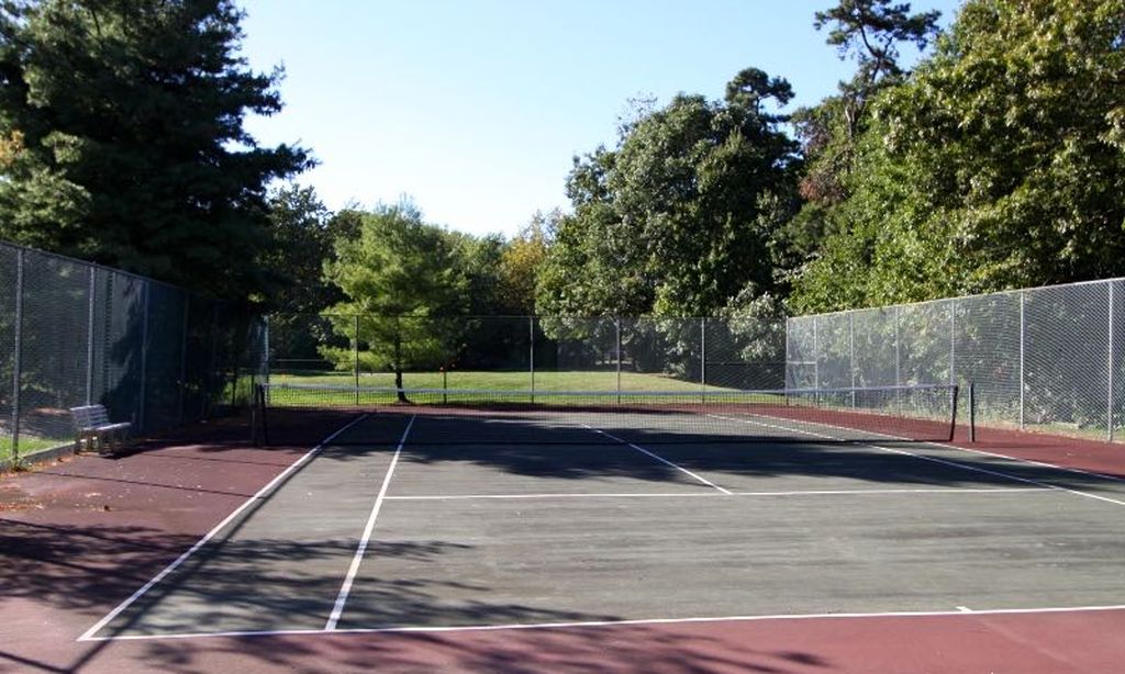 Tennis Court 