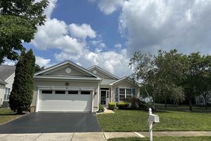 180 SOUTHAMPTON DR, GALLOWAY, NJ