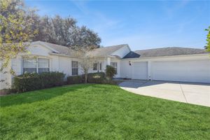 4936 SAWGRASS LAKE CIR, LEESBURG, FL