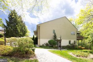 10 HERSHEYS DR # 10, WEST CHESTER, PA
