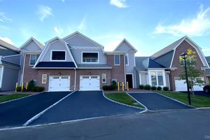 242 COACH DR, WOODBURY, NY