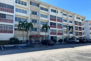215 SE 3RD AVE APT 403A, HALLANDALE BEACH, FL
