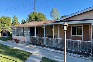 19152 AVENUE OF THE OAKS B, NEWHALL, CA