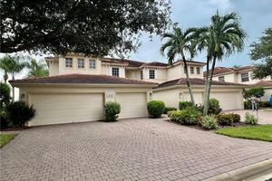 3020 MEANDERING WAY APT 201, FORT MYERS, FL