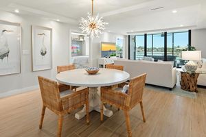 3100 GULF SHORE BLVD N APT 201, NAPLES, FL