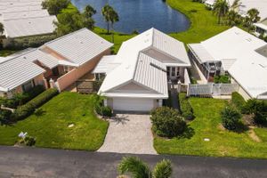 745 HARRINGTON LAKE DR 30, VENICE, FL