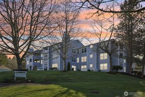4081 224TH LN 212, ISSAQUAH, WA